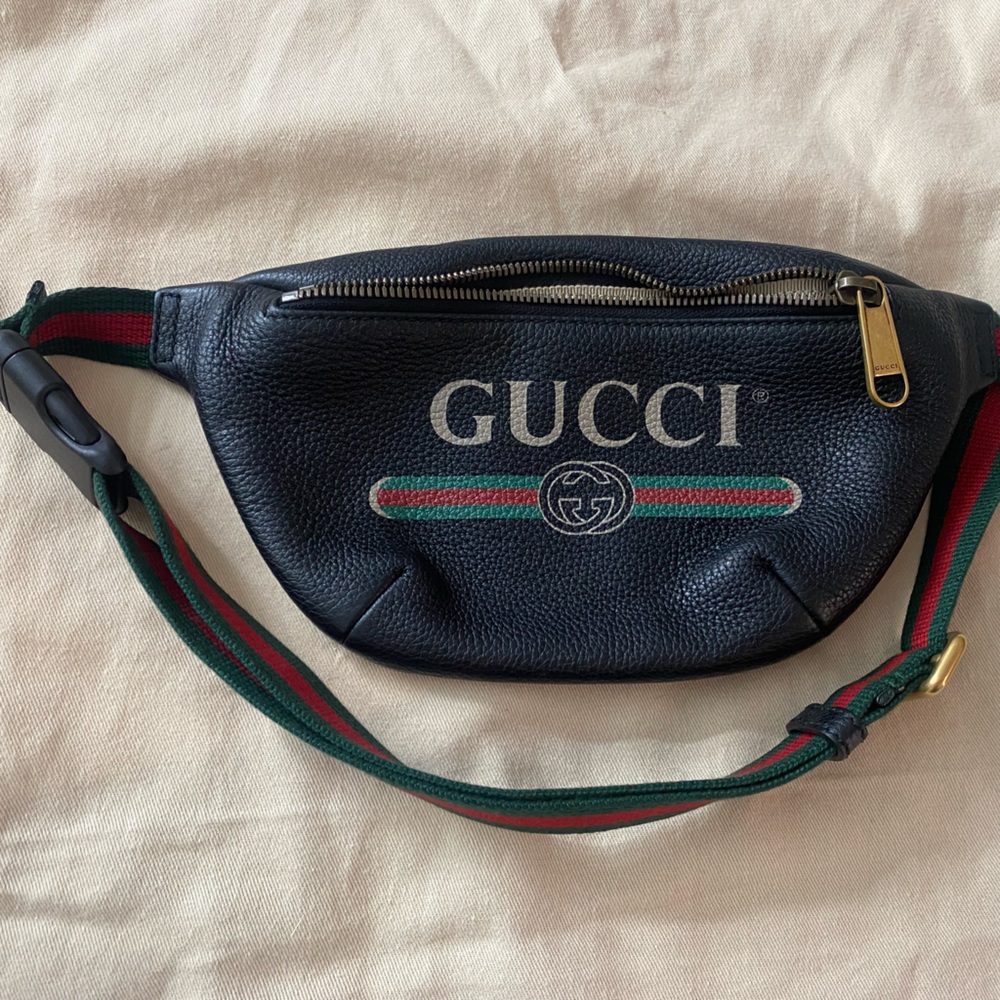 Women gucci fanny pack